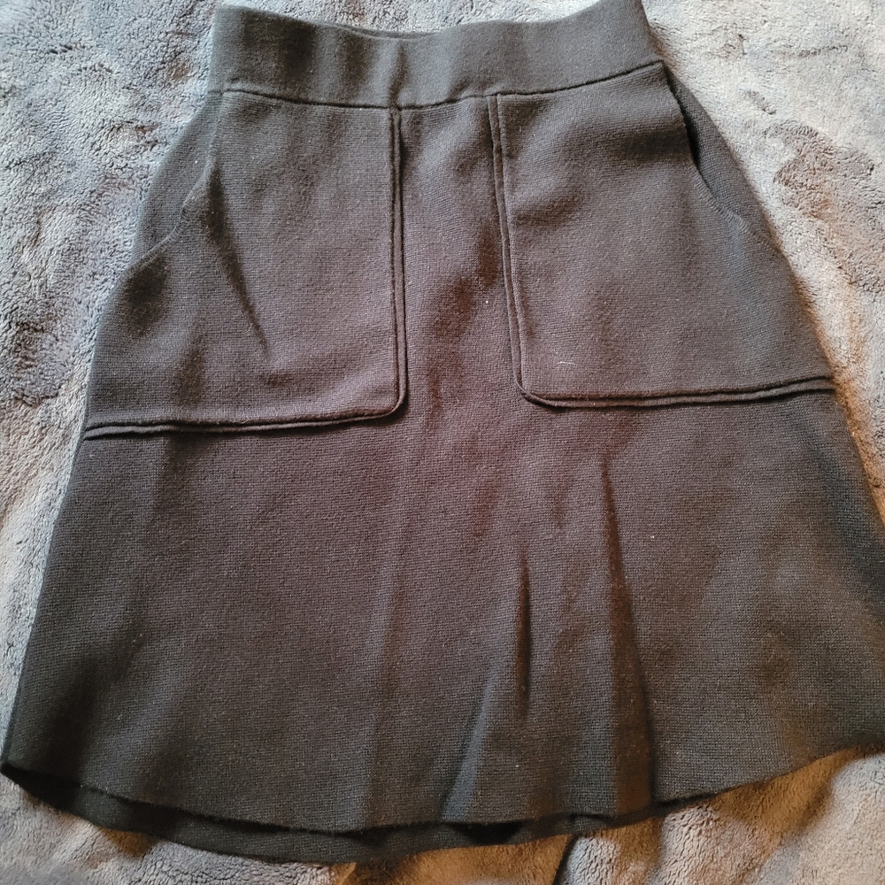 NWT Black knit skirt